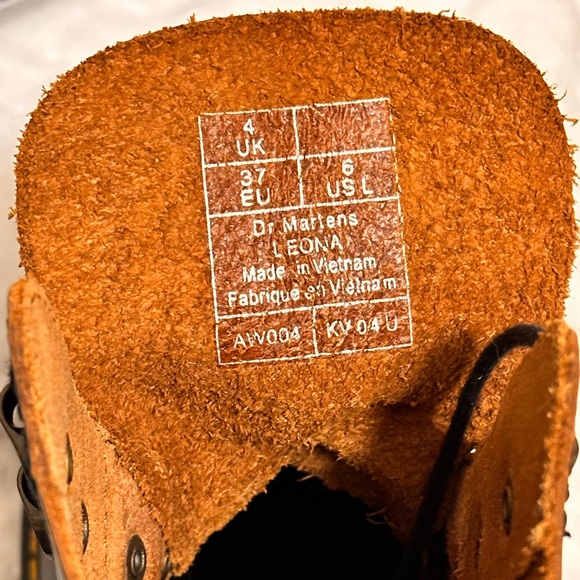 Dr. Martens Leona black combat boot 37 - Picture 11 of 11